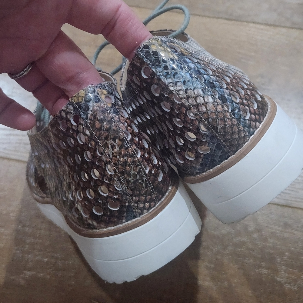 Django & Juliette Onstage Leather Pink Multi Cutout Sneakers 41 Python Academia - Picture 7 of 10